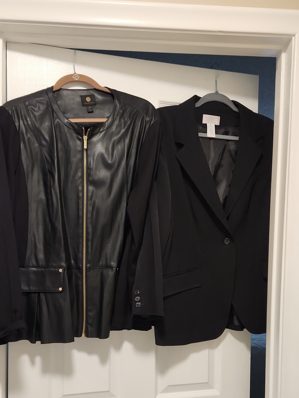 Gold Zipper Never Worn SizeXXL/ Black Blazer Good Condition As Well  Size 18W